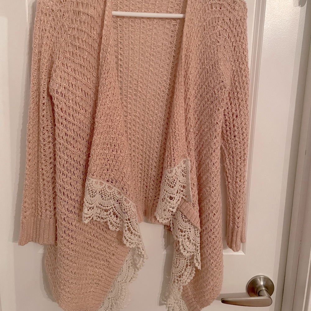 Light weight sweater